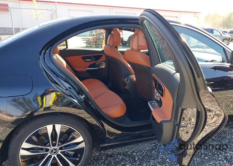 2022 Mercedes-Benz C 300 4Matic from USA, damaged, VIN W1KAF4HB2NR008609